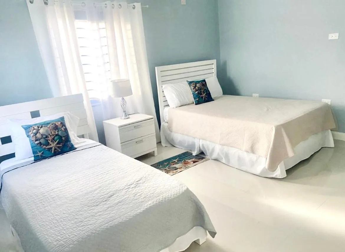 Montana Villa Ocho Rios